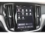 Volvo V60 2.0 T6 Plug-in hybrid 350PK AWD PLUS DARK | LONG RANGE | PANORAMISCH SCHUIF/KANTELDAK | NAVIGATIE VIA GOOGLE AUTO | APPLE CARPLAY / ANDROID AUTO | FULL-LED KOPLAMPEN | 19'' LICHTMETALEN VELGEN | LEDEREN BEKLEDING | POWER SEATS - BESTUURDERS- EN PASSAGIERSSTOEL ELEKTRISCHVERSTELBAAR MET GEHEUGEN, ELEKTRISCH VERSTELBARE ZITVERLENGERS /LENDESTEUN VIERVOUDIG | STOEL- EN ACHTERBANKVERWARMING | STUURVERWARMING | PARKEERVERWARMING MET TIMER (STANDKACHEL) | ACHTERUIRIJ CAMERA | EXTRA GETINTE ACHTERRUITEN | ELEKTRISCH BEDIENBARE ACHTERKLEP | ELEKTRISCH INKLAPBARE BUITENSPIEGELS |