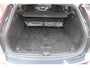Volvo V60 2.0 T6 Plug-in hybrid 350PK AWD PLUS DARK | LONG RANGE | PANORAMISCH SCHUIF/KANTELDAK | NAVIGATIE VIA GOOGLE AUTO | APPLE CARPLAY / ANDROID AUTO | FULL-LED KOPLAMPEN | 19'' LICHTMETALEN VELGEN | LEDEREN BEKLEDING | POWER SEATS - BESTUURDERS- EN PASSAGIERSSTOEL ELEKTRISCHVERSTELBAAR MET GEHEUGEN, ELEKTRISCH VERSTELBARE ZITVERLENGERS /LENDESTEUN VIERVOUDIG | STOEL- EN ACHTERBANKVERWARMING | STUURVERWARMING | PARKEERVERWARMING MET TIMER (STANDKACHEL) | ACHTERUIRIJ CAMERA | EXTRA GETINTE ACHTERRUITEN | ELEKTRISCH BEDIENBARE ACHTERKLEP | ELEKTRISCH INKLAPBARE BUITENSPIEGELS |