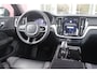 Volvo V60 2.0 T6 Plug-in hybrid 350PK AWD PLUS DARK | LONG RANGE | PANORAMISCH SCHUIF/KANTELDAK | NAVIGATIE VIA GOOGLE AUTO | APPLE CARPLAY / ANDROID AUTO | FULL-LED KOPLAMPEN | 19'' LICHTMETALEN VELGEN | LEDEREN BEKLEDING | POWER SEATS - BESTUURDERS- EN PASSAGIERSSTOEL ELEKTRISCHVERSTELBAAR MET GEHEUGEN, ELEKTRISCH VERSTELBARE ZITVERLENGERS /LENDESTEUN VIERVOUDIG | STOEL- EN ACHTERBANKVERWARMING | STUURVERWARMING | PARKEERVERWARMING MET TIMER (STANDKACHEL) | ACHTERUIRIJ CAMERA | EXTRA GETINTE ACHTERRUITEN | ELEKTRISCH BEDIENBARE ACHTERKLEP | ELEKTRISCH INKLAPBARE BUITENSPIEGELS |