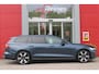 Volvo V60 2.0 T6 Plug-in hybrid 350PK AWD PLUS DARK | LONG RANGE | PANORAMISCH SCHUIF/KANTELDAK | NAVIGATIE VIA GOOGLE AUTO | APPLE CARPLAY / ANDROID AUTO | FULL-LED KOPLAMPEN | 19'' LICHTMETALEN VELGEN | LEDEREN BEKLEDING | POWER SEATS - BESTUURDERS- EN PASSAGIERSSTOEL ELEKTRISCHVERSTELBAAR MET GEHEUGEN, ELEKTRISCH VERSTELBARE ZITVERLENGERS /LENDESTEUN VIERVOUDIG | STOEL- EN ACHTERBANKVERWARMING | STUURVERWARMING | PARKEERVERWARMING MET TIMER (STANDKACHEL) | ACHTERUIRIJ CAMERA | EXTRA GETINTE ACHTERRUITEN | ELEKTRISCH BEDIENBARE ACHTERKLEP | ELEKTRISCH INKLAPBARE BUITENSPIEGELS |