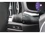 Volvo V60 2.0 T6 Plug-in hybrid 350PK AWD PLUS DARK | LONG RANGE | PANORAMISCH SCHUIF/KANTELDAK | NAVIGATIE VIA GOOGLE AUTO | APPLE CARPLAY / ANDROID AUTO | FULL-LED KOPLAMPEN | 19'' LICHTMETALEN VELGEN | LEDEREN BEKLEDING | POWER SEATS - BESTUURDERS- EN PASSAGIERSSTOEL ELEKTRISCHVERSTELBAAR MET GEHEUGEN, ELEKTRISCH VERSTELBARE ZITVERLENGERS /LENDESTEUN VIERVOUDIG | STOEL- EN ACHTERBANKVERWARMING | STUURVERWARMING | PARKEERVERWARMING MET TIMER (STANDKACHEL) | ACHTERUIRIJ CAMERA | EXTRA GETINTE ACHTERRUITEN | ELEKTRISCH BEDIENBARE ACHTERKLEP | ELEKTRISCH INKLAPBARE BUITENSPIEGELS |