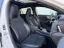 Mercedes-Benz A-klasse 180 Premium AMG Line | Pano-Dak/Sfeerverlichting/Camera/18-inch