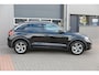 Volkswagen T-Roc 1.5 TSI 150pk DSG R-Line , Fabrieksgarantie t/m 11-2027, Trekhaak afneembaar , Virtual , Stoelverwarming , Ergonimische voorstoel, DAB+ , Carplay, LMV, PDC, Achteruitrijcamera , Parkeerhulp, Stuurwiel multifunctioneel. etc.