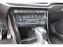 Volkswagen T-Roc 1.5 TSI 150pk DSG R-Line , Fabrieksgarantie t/m 11-2027, Trekhaak afneembaar , Virtual , Stoelverwarming , Ergonimische voorstoel, DAB+ , Carplay, LMV, PDC, Achteruitrijcamera , Parkeerhulp, Stuurwiel multifunctioneel. etc.