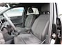 Volkswagen T-Roc 1.5 TSI 150pk DSG R-Line , Fabrieksgarantie t/m 11-2027, Trekhaak afneembaar , Virtual , Stoelverwarming , Ergonimische voorstoel, DAB+ , Carplay, LMV, PDC, Achteruitrijcamera , Parkeerhulp, Stuurwiel multifunctioneel. etc.