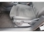 Volkswagen T-Roc 1.5 TSI 150pk DSG R-Line , Fabrieksgarantie t/m 11-2027, Trekhaak afneembaar , Virtual , Stoelverwarming , Ergonimische voorstoel, DAB+ , Carplay, LMV, PDC, Achteruitrijcamera , Parkeerhulp, Stuurwiel multifunctioneel. etc.
