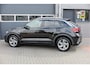 Volkswagen T-Roc 1.5 TSI 150pk DSG R-Line , Fabrieksgarantie t/m 11-2027, Trekhaak afneembaar , Virtual , Stoelverwarming , Ergonimische voorstoel, DAB+ , Carplay, LMV, PDC, Achteruitrijcamera , Parkeerhulp, Stuurwiel multifunctioneel. etc.