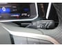 Volkswagen T-Roc 1.5 TSI 150pk DSG R-Line , Fabrieksgarantie t/m 11-2027, Trekhaak afneembaar , Virtual , Stoelverwarming , Ergonimische voorstoel, DAB+ , Carplay, LMV, PDC, Achteruitrijcamera , Parkeerhulp, Stuurwiel multifunctioneel. etc.