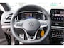 Volkswagen T-Roc 1.5 TSI 150pk DSG R-Line , Fabrieksgarantie t/m 11-2027, Trekhaak afneembaar , Virtual , Stoelverwarming , Ergonimische voorstoel, DAB+ , Carplay, LMV, PDC, Achteruitrijcamera , Parkeerhulp, Stuurwiel multifunctioneel. etc.