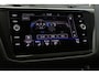 Volkswagen Tiguan 1.4 TSI eHybrid R-Line Business+ | DAB-RADIO | SFEER | 19'LMV | CARPLAY | PDC-V/A | NAVIGATIE | SFEER | E-KLEP |