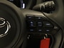 Toyota Aygo X 1.0 VVT-i MT Play - ORIGINEEL NEDERLANDSE AUTO - ACHTERUITRIJCAMERA - CRUISE CONTROL - APPLE CARPLAY/ANDROID AUTO - AIRCO - BLUETOOTH TELEFOONVOORBEREIDING - MULTIMEDIA SCHERM