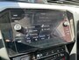 Volkswagen Passat Variant 1.4 TSI PHEV GTE Business / AUTOMAAT/ PANO/ TREKHAAK/ APP-CONNECT/ PARK.SENSOR.V+A/ CAMERA/ STUUR+STOELVERWARM./ DCC/ ACC/ MASSAGE/ ELEK.ACHTERKLEP/ DODEHOEK/ KEYLESS/ DIGITAL DASH/ NAVI/ DAB/ CLIMA/ LED/ 18'' LMV