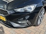 SEAT Leon 1.4 TSI eHybrid PHEV FR / AUTOMAAT/ PANO/ ALCANTARA/ PARK.SENSOR.V+A/ CAMERA/ FULL LINK/ DCC/ ACC/ STUUR+STOELVERWARM./ MEMORY SEAT/ DODEHOEK/ KEYLESS/ DIGITAL DASH/ NAVI/ DAB/ CLIMA/ LED/ 18'' LMV