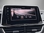 Volkswagen T-Roc 1.5TSI/150PK R-Line Business+ · Panoramadak · Trekhaak · Camera · Apple/Android Car Play · Navigatie · Stoelverwarming · Garantie t/m 09-10-2027 of 100000km.