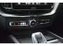 Volvo XC60 T8 Hybrid AWD Ultra Black Edition | Luchtvering | Bowers & Wilkins | Stoelventilatie | Massage | Panoramadak |