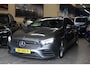 Mercedes-Benz A-klasse 200 Premium Pano Leer LED Keyless!!