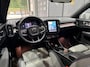 Volvo XC40 2.0 B3 Core | Camera | Keyless Entry | Stoel+Stuurverwarming | Elektrische Achterklep | Getint Glas | 18 inch