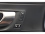 Volvo XC60 T6 AWD Recharge Ultimate Dark [ Panorama Leder Navi Camera Stuur-&Stoelverwarming ]