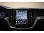 Volvo XC60 T6 AWD Recharge Ultimate Dark [ Panorama Leder Navi Camera Stuur-&Stoelverwarming ]