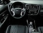 Mitsubishi Outlander 2.4 Phev 4wd Instyle | Schuifdak | Leer | All-season | Trekhaak | Adaptief