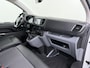 Peugeot Expert 1.5HDI 100PK L2 3-Persoons LIFT Euro 6 360°Camera Airco Apple Carplay Android Auto Navi Cruise Control Bluetooth Regen-Lichtsensor Betonplex Vloer Wandbetimmering Schuifdeur 1e Eigenaar Dealeronderhouden Origineel Nederlandse Auto