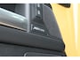Land Rover Defender 110 2.0 P300e 110 Trophy Edition Deep Sandglow Yellow | € 1.437 per maand*