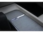 Volvo V60 Cross Country B5 AWD Pro | Adaptieve Cruise Control | BLIS Dodehoekdetectie | 20" Velgen | Elektrisch verstelbare voorstoelen met geheugen | Stoel- & stuurwielverwarming | 360-camera | Panoramisch schuif-/kanteldak | Draadloze oplader | Premium Audio by Harman/Kardon |