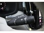 Volvo V60 Cross Country B5 AWD Pro | Adaptieve Cruise Control | BLIS Dodehoekdetectie | 20" Velgen | Elektrisch verstelbare voorstoelen met geheugen | Stoel- & stuurwielverwarming | 360-camera | Panoramisch schuif-/kanteldak | Draadloze oplader | Premium Audio by Harman/Kardon |