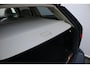 Volvo V60 Cross Country B5 AWD Pro | Adaptieve Cruise Control | BLIS Dodehoekdetectie | 20" Velgen | Elektrisch verstelbare voorstoelen met geheugen | Stoel- & stuurwielverwarming | 360-camera | Panoramisch schuif-/kanteldak | Draadloze oplader | Premium Audio by Harman/Kardon |