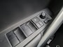 Toyota Corolla Cross 2.0 HYBRID 184PK FIRST-EDITION BLIND-SPOT EL-ACHTERKLEP LM-VELGEN KEYLESS PARK-SENSOREN STOELVERW DRAADLOOS-LADEN AD-CRUISE BLUETOOTH