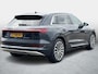 Audi E-tron 50 quattro Business edition Plus 71 kWh SoH 93,8% / Trekhaak / Warmtepomp / 3 Fase / 1e Eigenaar / Panoramadak / Dealeronderhouden / Memory / 4 Nieuwe zomerbanden /