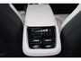 Volvo XC90 T8 Recharge AWD Ultra Dark Exec. Ed. - Luchtvering - Panorama/schuifdak - IntelliSafe Assist & Surround - 360º Camera - Bowers & Wilkins audio - Adaptieve LED koplampen - Verwarmde voorstoelen, stuur & achterbank - Parkeersensoren voor & achter - Elektr. bedienb. voorstoelen met geheugen - Geventileerde voorstoelen - Head up display - Draadloze tel. lader - Extra getint glas - 22' LMV