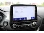 Ford Puma 1.0-125pk EcoBoost Hybrid ST-Line X. April 2024 ! Slechts 9.700km ! Autm. airco, navigatie, telefoonvoorb., camera, pdc v+a, parkeerassistent, LED verl., metallic lak, LM wielen, stoel-, stuur- en voorraamverw., lane- en sideassist, adapt. cruise cntrl etc