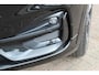 Ford Puma 1.0-125pk EcoBoost Hybrid ST-Line X. April 2024 ! Slechts 9.700km ! Autm. airco, navigatie, telefoonvoorb., camera, pdc v+a, parkeerassistent, LED verl., metallic lak, LM wielen, stoel-, stuur- en voorraamverw., lane- en sideassist, adapt. cruise cntrl etc