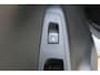 Ford Puma 1.0-125pk EcoBoost Mild-Hybrid Titanium X. Garantie t/m 07-03-2028 ! Slechts 7.400km ! Cruise cntrl, climate cntrl, stoel-, stuur- en voorraamverw., draadloos opladen telefoon, trekhaak afneembaar, navigatie, telefoonvoorb., LM wielen, B&O soundsyst., digitaal dashboard etc.