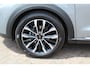 Ford Puma 1.0-125pk EcoBoost Mild-Hybrid Titanium X. Garantie t/m 07-03-2028 ! Slechts 7.400km ! Cruise cntrl, climate cntrl, stoel-, stuur- en voorraamverw., draadloos opladen telefoon, trekhaak afneembaar, navigatie, telefoonvoorb., LM wielen, B&O soundsyst., digitaal dashboard etc.
