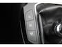Ford Focus Wagon 1.0-125pk EcoBoost Mild-hybrid Titanium. Mooie, ruime, luxe en comfortabele Ford Focus wagon. Volautm. airco dual, camera, easy entry/easy go, stoel-, stuur- en voorraamverw., cruise control, Isofix, side- en lane assist, parkeersensoren v+a, LM wielen etc.