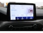 Ford Focus Wagon 1.0-125pk EcoBoost Mild-hybrid Titanium. Mooie, ruime, luxe en comfortabele Ford Focus wagon. Volautm. airco dual, camera, easy entry/easy go, stoel-, stuur- en voorraamverw., cruise control, Isofix, side- en lane assist, parkeersensoren v+a, LM wielen etc.
