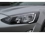 Ford Focus Wagon 1.0-125pk EcoBoost Mild-hybrid Titanium. Mooie, ruime, luxe en comfortabele Ford Focus wagon. Volautm. airco dual, camera, easy entry/easy go, stoel-, stuur- en voorraamverw., cruise control, Isofix, side- en lane assist, parkeersensoren v+a, LM wielen etc.