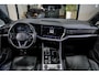 Volkswagen Touareg 3.0 TSi 4MOTION R|HUD|Ventilatie|Pano|21"|Nacht|Trekhaak|360