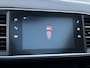 Peugeot 308 1.2 PureTech Blue Lease Executive 2e Eigenaar|Navi|Pano|Carplay|Clima|Cruise|PDC|Trekhaak|D-riem vv in 2026|N.A.P|Nieuwe APK bij Aflevering