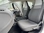 Volkswagen Up! 1.0 | Airco | CC | Camera | Stoelverwarming | Navi via App | DAB+ |