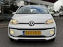 Volkswagen Up! 1.0 | Airco | CC | Camera | Stoelverwarming | Navi via App | DAB+ |