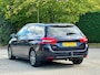 Peugeot 308 SW 1.2 e-THP Allure Automaat*Achteruit camera*Pano*Navigatie*NAP*LED*Cruise*Clima*Trekhaak*LM velgen*
