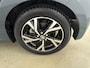 Toyota Yaris 1.5 Hybrid 115 Dynamic | Apple Carplay / Android Auto | Dodehoek detectie | Parkeersensoren voor/achter | Stoel-/stuurverwarming | Adaptive Cruise | Clima | Keyless | Camera | 16 inch