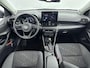 Toyota Yaris 1.5 Hybrid 115 Dynamic | Apple Carplay / Android Auto | Dodehoek detectie | Parkeersensoren voor/achter | Stoel-/stuurverwarming | Adaptive Cruise | Clima | Keyless | Camera | 16 inch