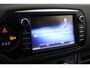 Toyota Yaris 1.5 Hybrid Design | Navigatie | Cruise Control | Clima | Parkeersensoren achter | Camera | 15 inch | Rijstrooksensor | Bluetooth
