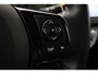 Toyota Yaris 1.5 Hybrid Design | Navigatie | Cruise Control | Clima | Parkeersensoren achter | Camera | 15 inch | Rijstrooksensor | Bluetooth