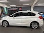 BMW 2-Serie Active Tourer 218i High Executive/ NL auto/ Afneembare trekhaak/ Achteruitrijcamera