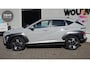 Hyundai Kona 1.6 GDI HEV Premium Elektr Achterklep | Elektr bed Stoelen voor | Light Grey Leder interieur | Org. NLse auto Dealeronderhouden